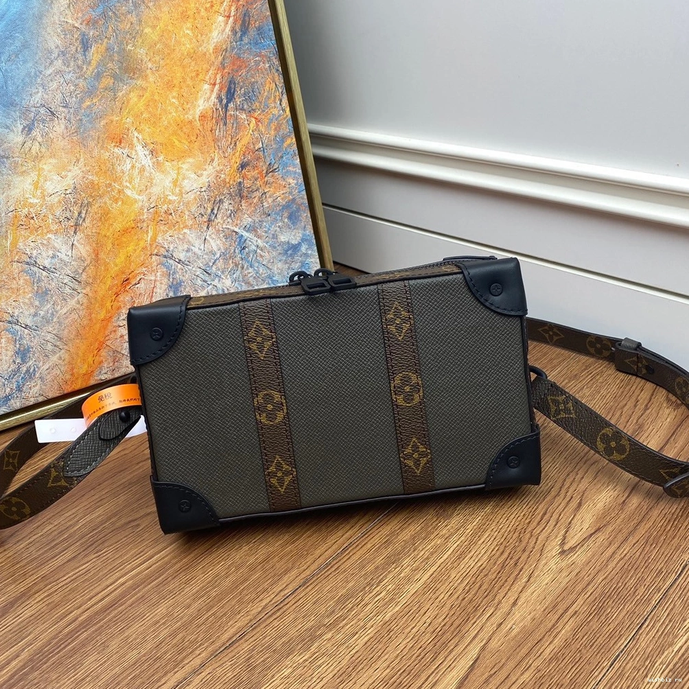 WIS VUITTON TRUNK WALLET LOUIS SOFT 0825
